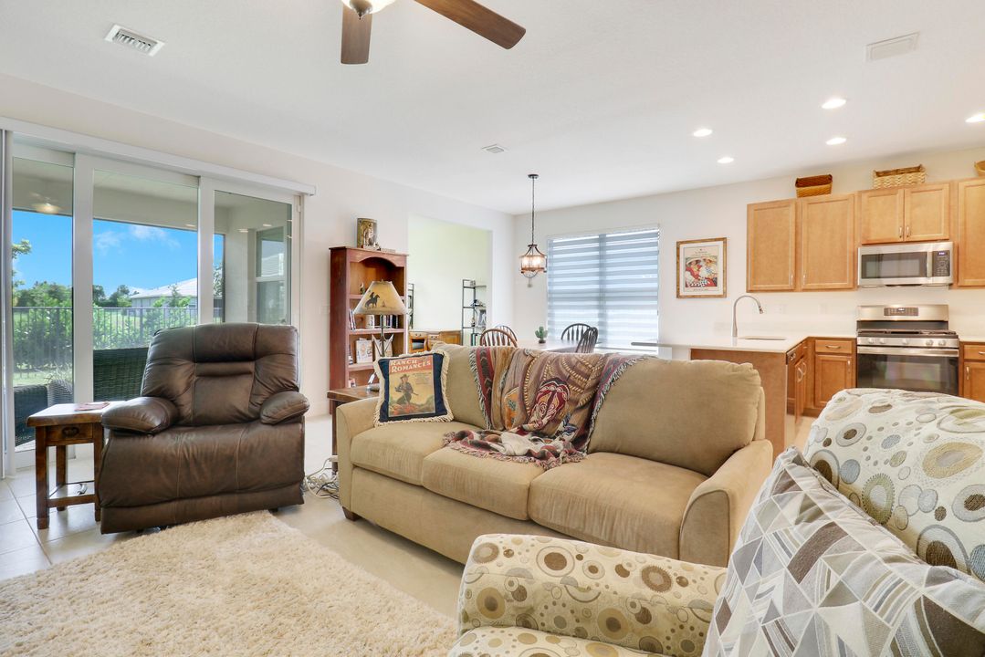 For Sale: $449,000 (2 beds, 2 baths, 1508 Square Feet)