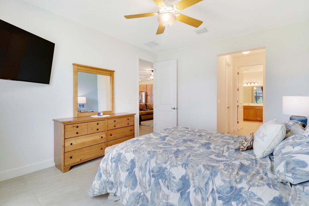 For Sale: $449,000 (2 beds, 2 baths, 1508 Square Feet)