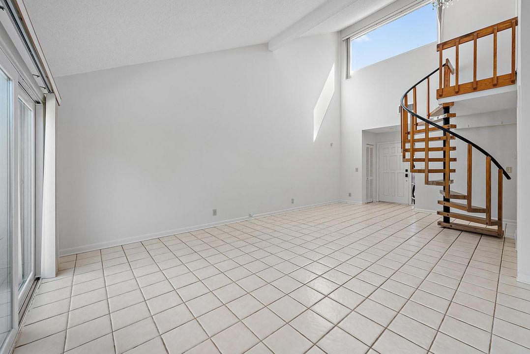 For Sale: $689,000 (2 beds, 2 baths, 1554 Square Feet)