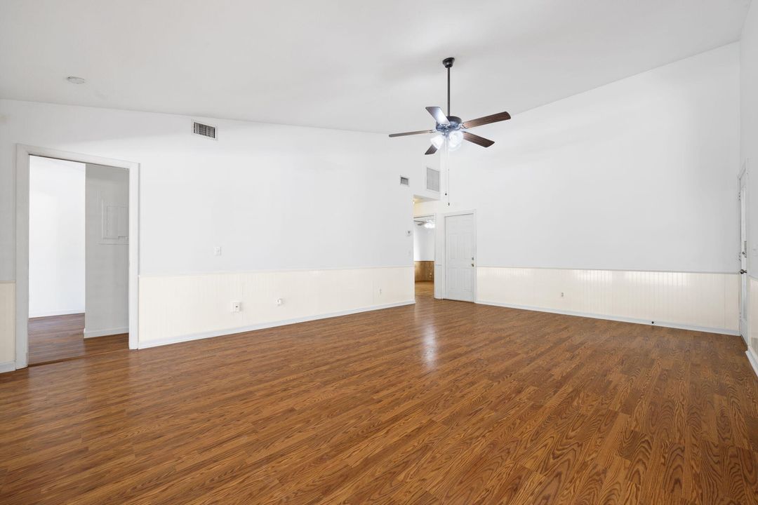 For Rent: $2,600 (2 beds, 2 baths, 1188 Square Feet)