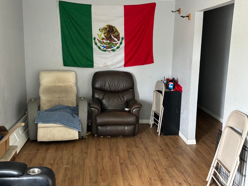 En Venta: $199,900 (3 camas, 1 baños, 1100 Pies cuadrados)