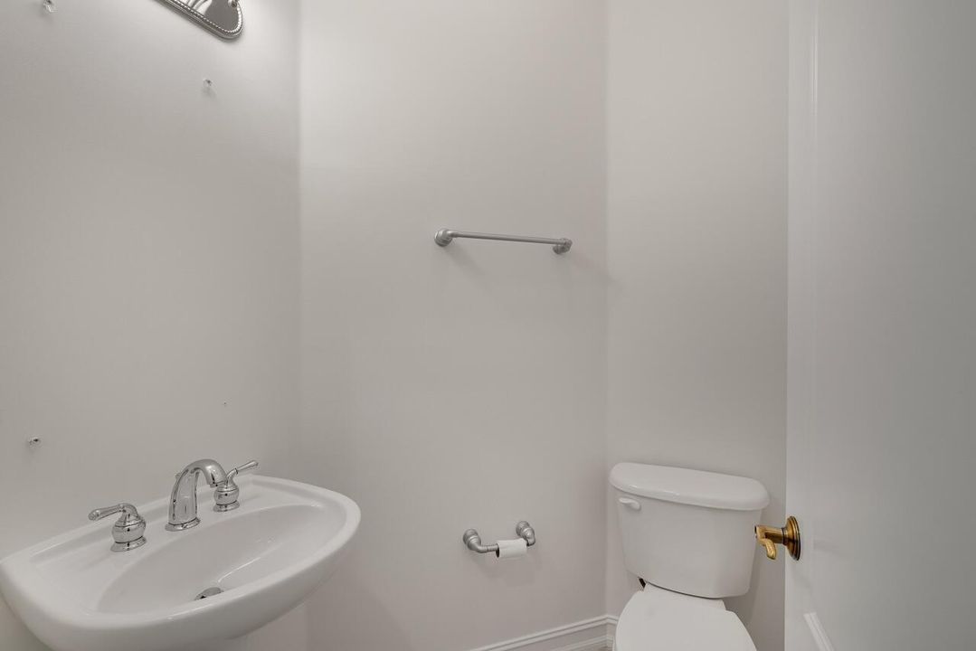 For Sale: $485,000 (3 beds, 2 baths, 2064 Square Feet)