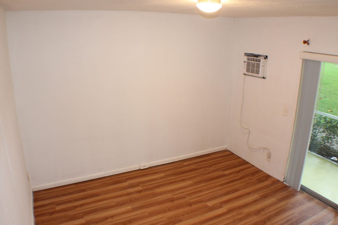 For Sale: $76,000 (1 beds, 1 baths, 570 Square Feet)