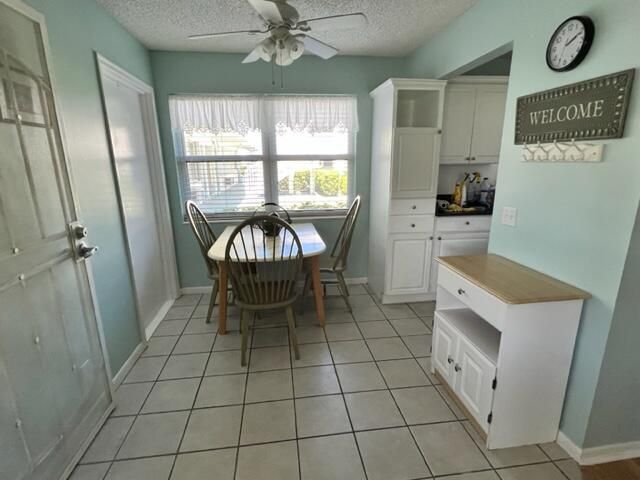 For Rent: $1,800 (2 beds, 1 baths, 815 Square Feet)