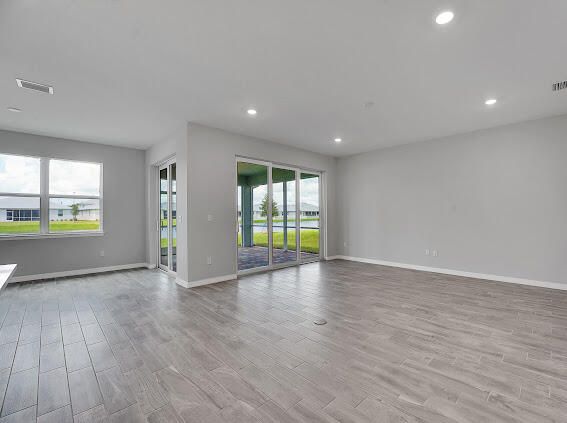 Active With Contract: $2,750 (3 beds, 2 baths, 1662 Square Feet)