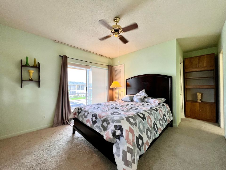 For Sale: $75,000 (1 beds, 1 baths, 646 Square Feet)