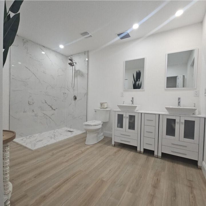 En Venta: $429,900 (3 camas, 2 baños, 978 Pies cuadrados)