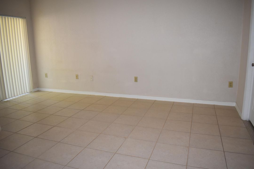 For Rent: $2,250 (3 beds, 2 baths, 1467 Square Feet)