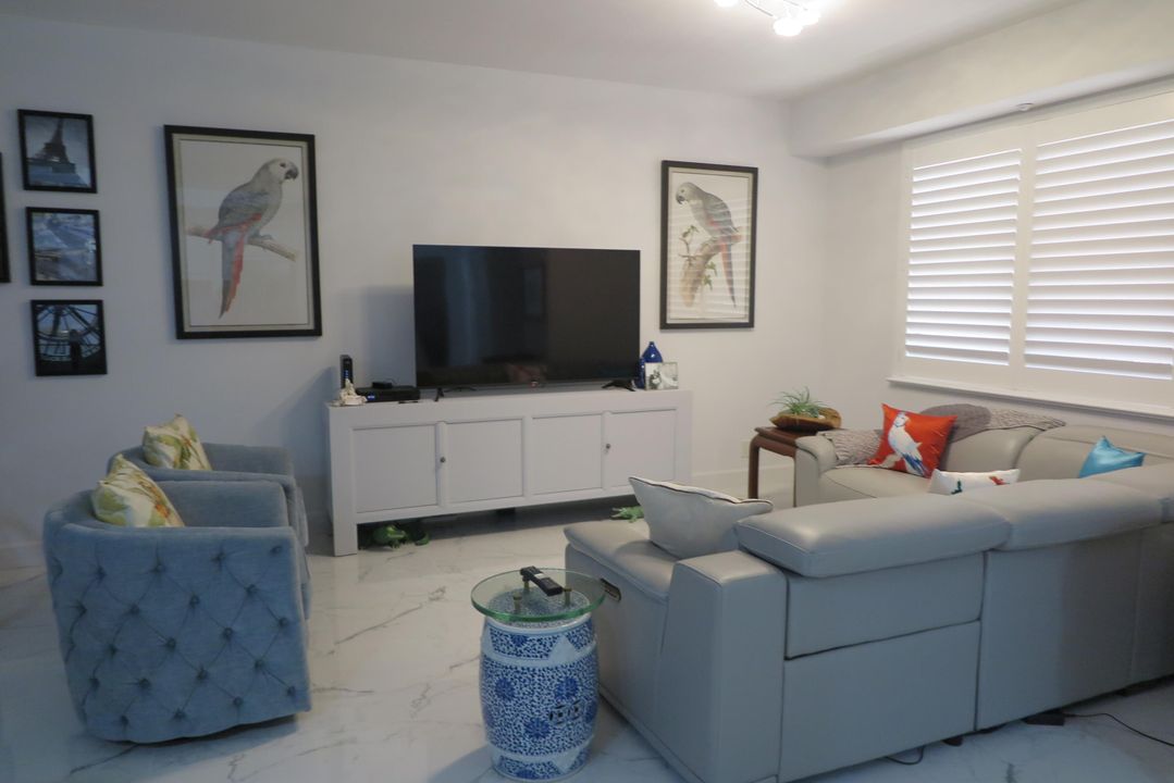 For Rent: $5,000 (2 beds, 2 baths, 1382 Square Feet)