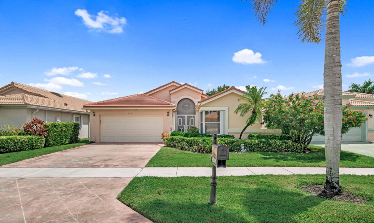 For Sale: $499,000 (3 beds, 2 baths, 2187 Square Feet)