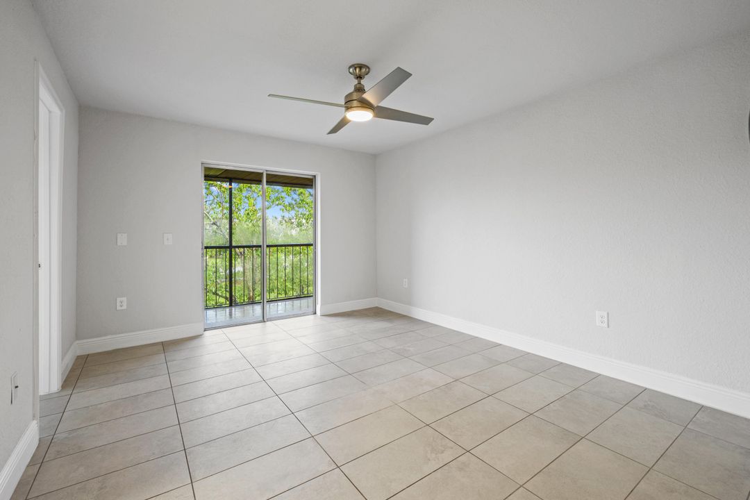 For Sale: $155,000 (3 beds, 2 baths, 1036 Square Feet)