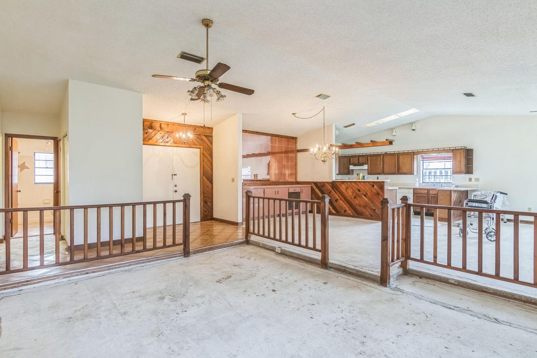 For Sale: $279,000 (3 beds, 2 baths, 1792 Square Feet)