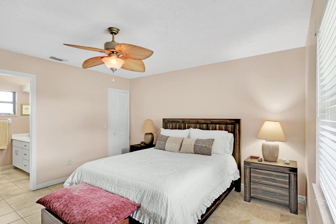 For Sale: $375,000 (2 beds, 2 baths, 1322 Square Feet)