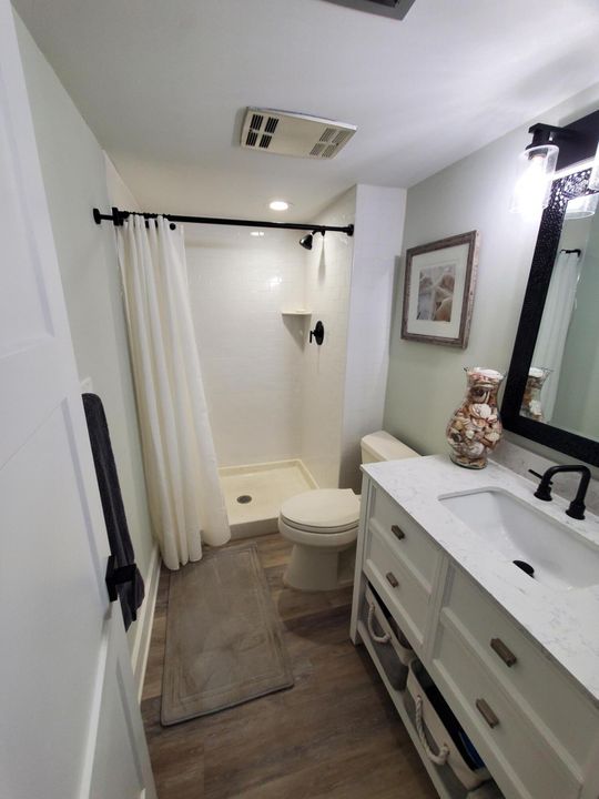 待售: $304,999 (2 贝兹, 2 浴室, 1072 平方英尺)