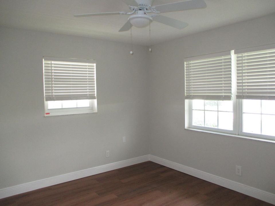 For Rent: $2,600 (2 beds, 2 baths, 1428 Square Feet)