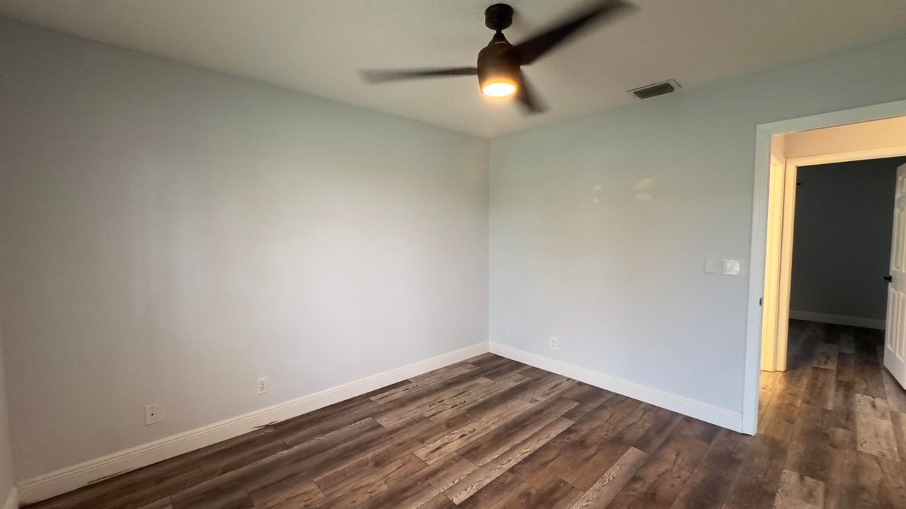 Active With Contract: $2,995 (3 beds, 2 baths, 1596 Square Feet)