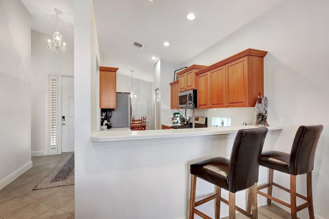 For Sale: $399,000 (2 beds, 2 baths, 1440 Square Feet)