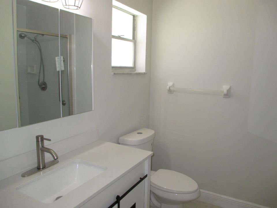 For Rent: $2,600 (2 beds, 2 baths, 1428 Square Feet)