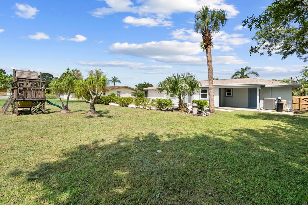 For Sale: $360,000 (3 beds, 2 baths, 1608 Square Feet)