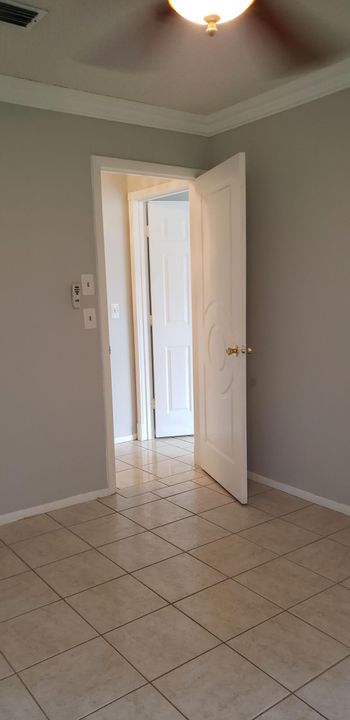 For Rent: $3,000 (3 beds, 2 baths, 2327 Square Feet)