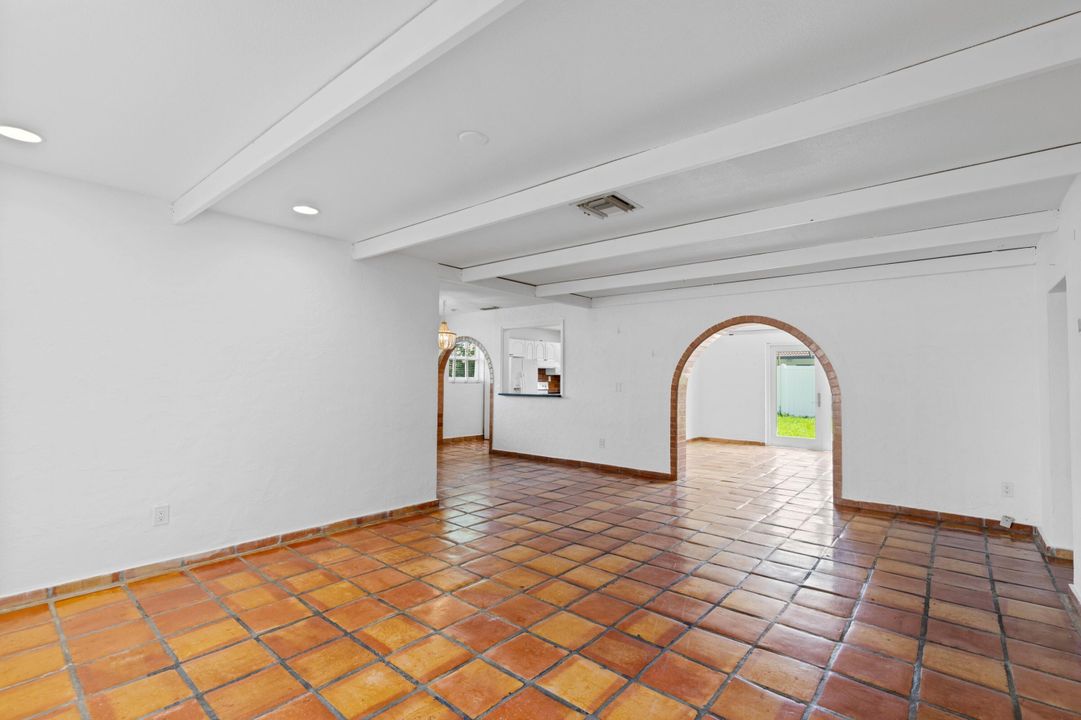 For Sale: $625,000 (3 beds, 2 baths, 1476 Square Feet)