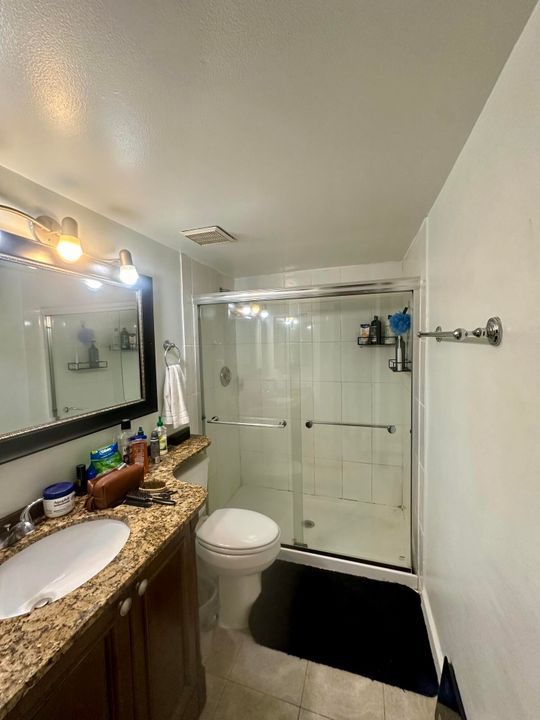 For Rent: $2,795 (2 beds, 2 baths, 1230 Square Feet)