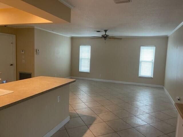 For Rent: $3,800 (3 beds, 2 baths, 1620 Square Feet)