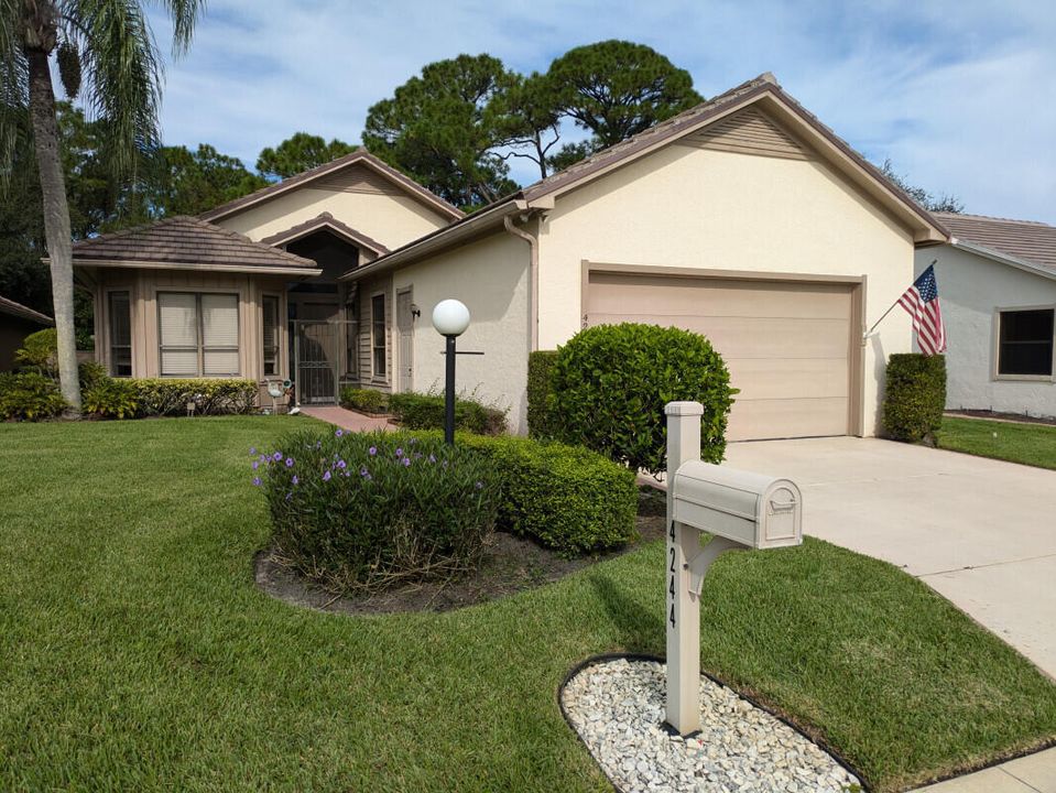 For Sale: $475,000 (3 beds, 2 baths, 2036 Square Feet)