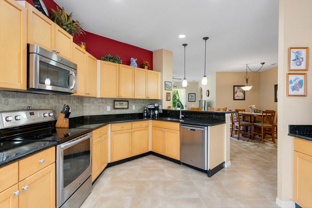 For Sale: $349,900 (3 beds, 2 baths, 1547 Square Feet)