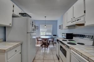 For Rent: $5,500 (2 beds, 2 baths, 1388 Square Feet)