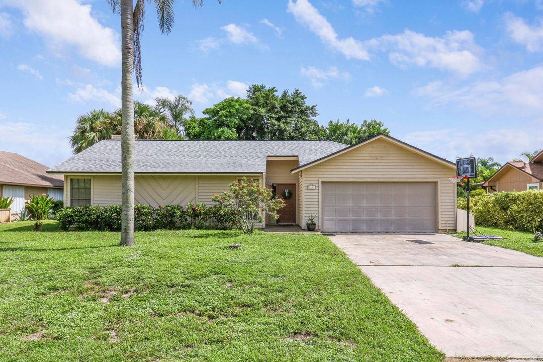 For Sale: $429,000 (3 beds, 2 baths, 1703 Square Feet)