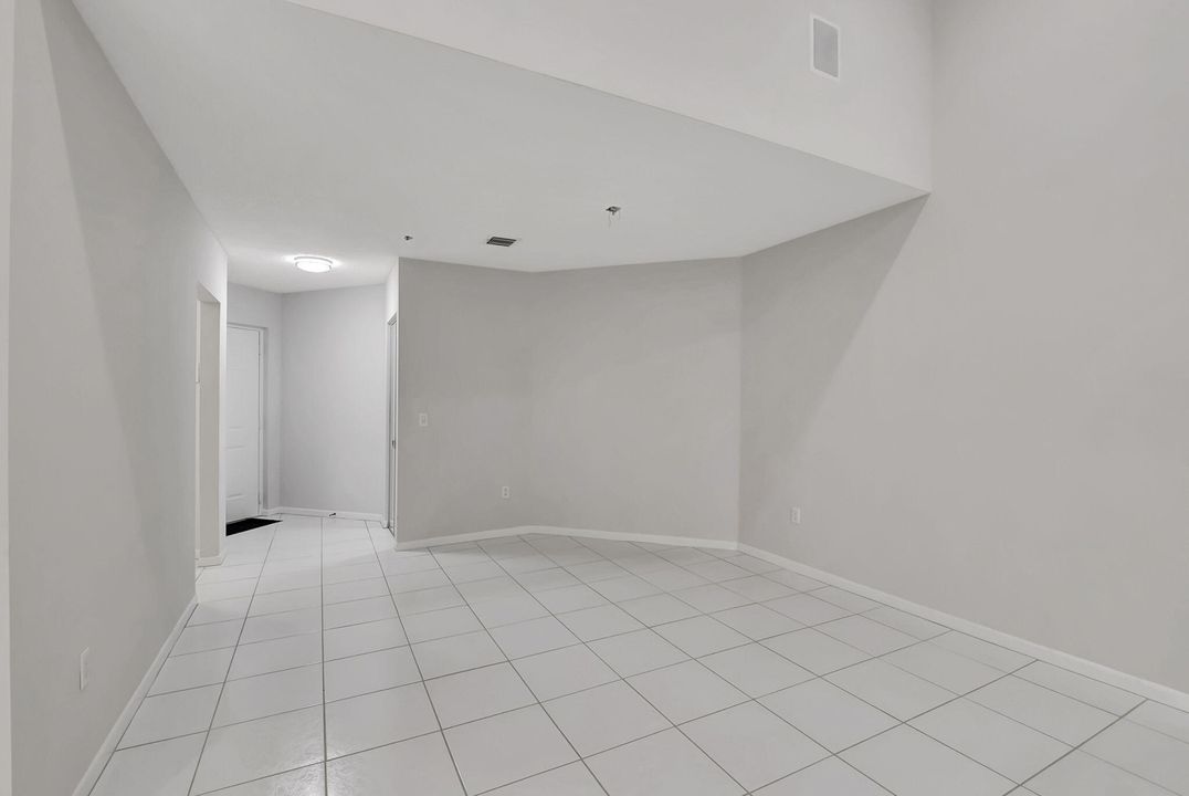 For Sale: $270,000 (3 beds, 2 baths, 1374 Square Feet)