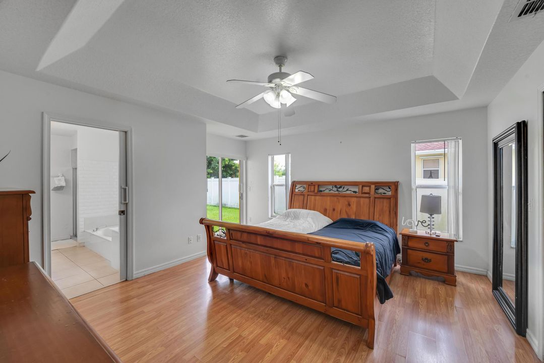 For Sale: $379,000 (3 beds, 2 baths, 1497 Square Feet)