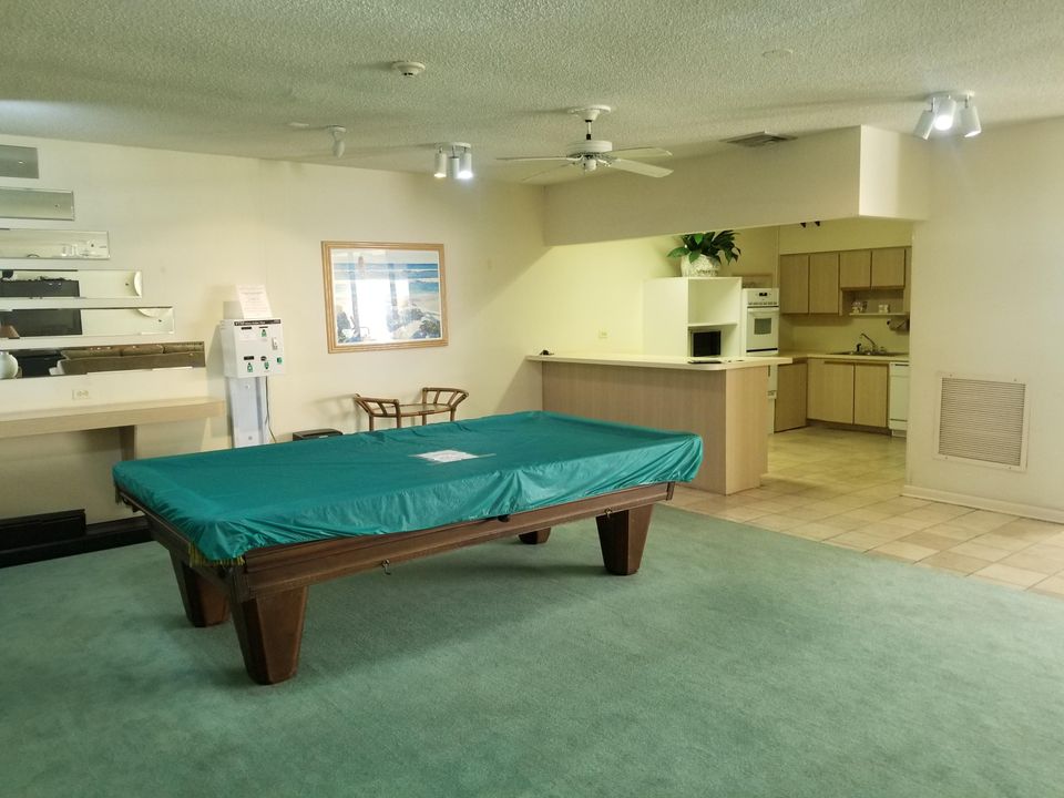 For Rent: $2,200 (1 beds, 1 baths, 785 Square Feet)