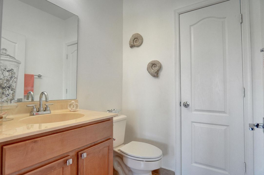 For Sale: $460,000 (3 beds, 2 baths, 1846 Square Feet)