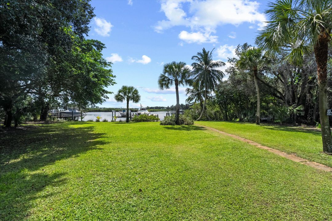 For Sale: $4,350,000 (4 beds, 3 baths, 3101 Square Feet)