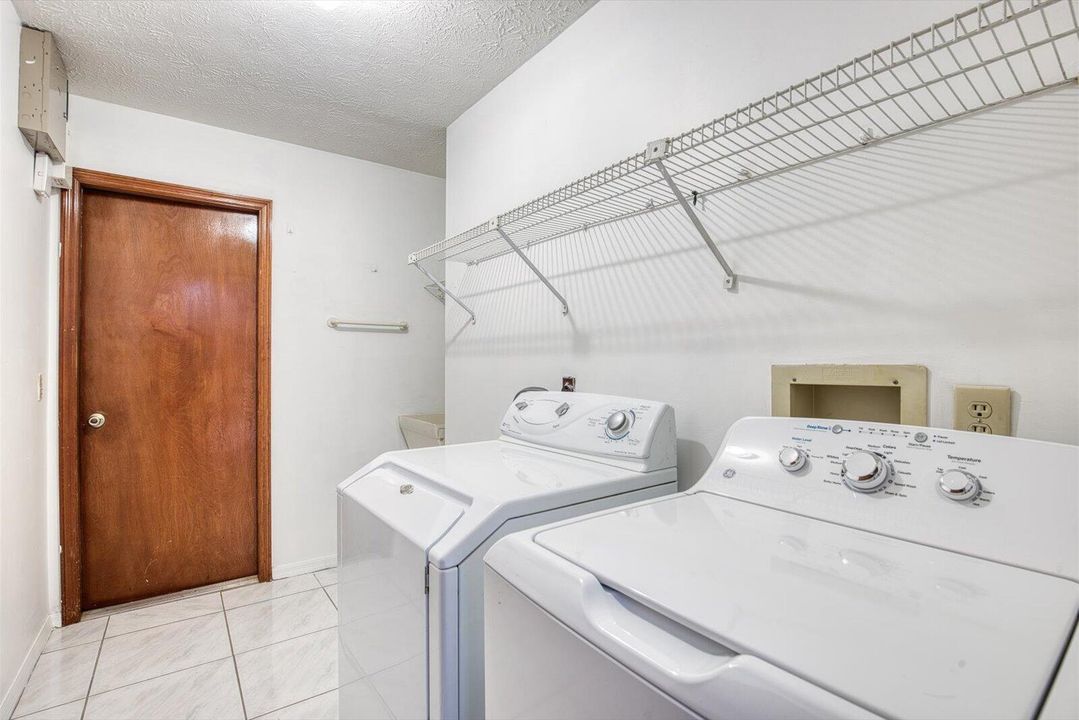 En Venta: $445,000 (3 camas, 2 baños, 1770 Pies cuadrados)