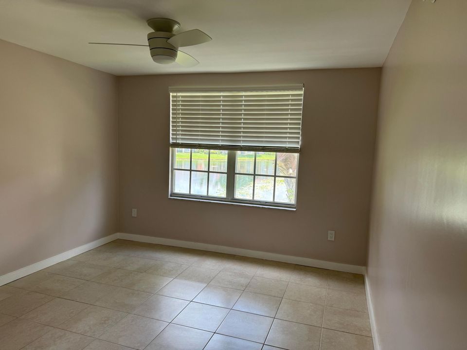 For Rent: $2,600 (2 beds, 2 baths, 1079 Square Feet)