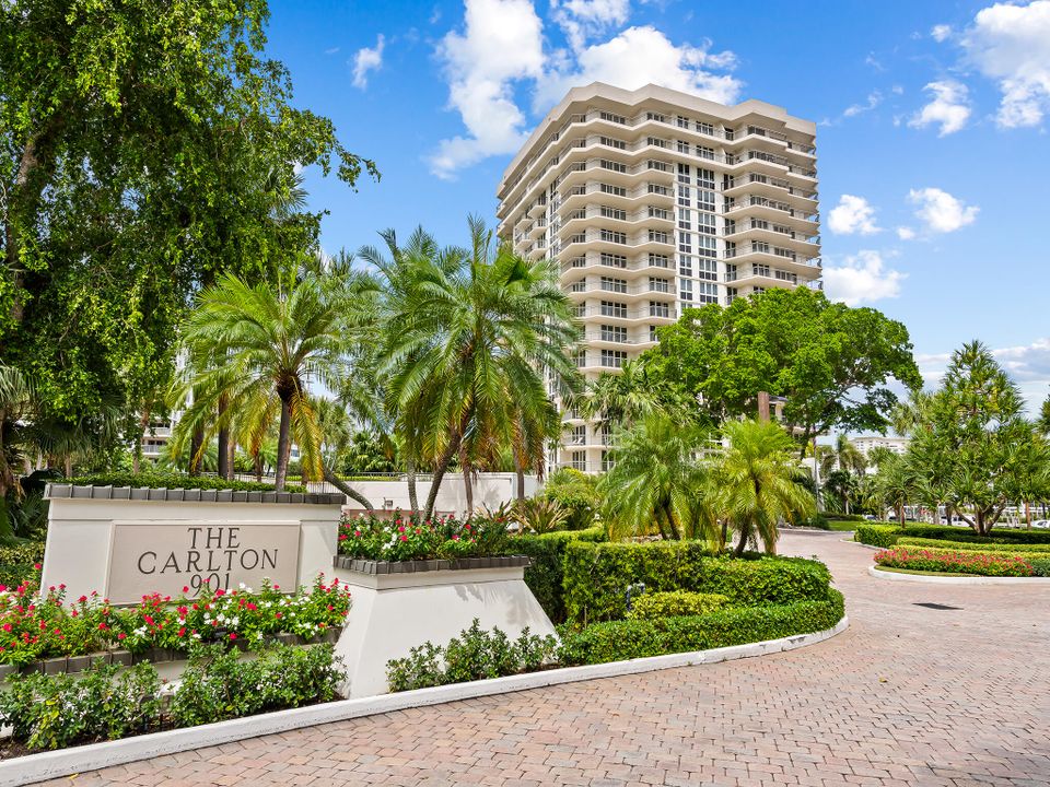 For Sale: $1,475,000 (3 beds, 3 baths, 2430 Square Feet)