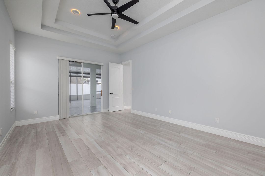 For Sale: $530,000 (4 beds, 2 baths, 2328 Square Feet)