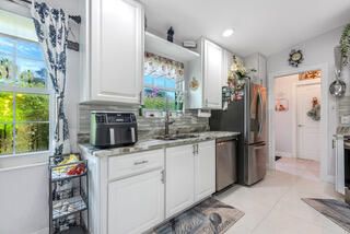 For Sale: $499,000 (2 beds, 2 baths, 1680 Square Feet)