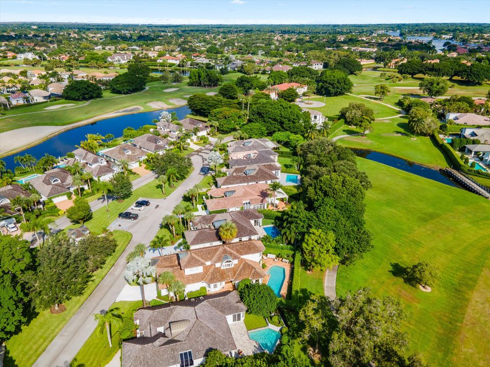 For Sale: $2,485,000 (3 beds, 3 baths, 3309 Square Feet)