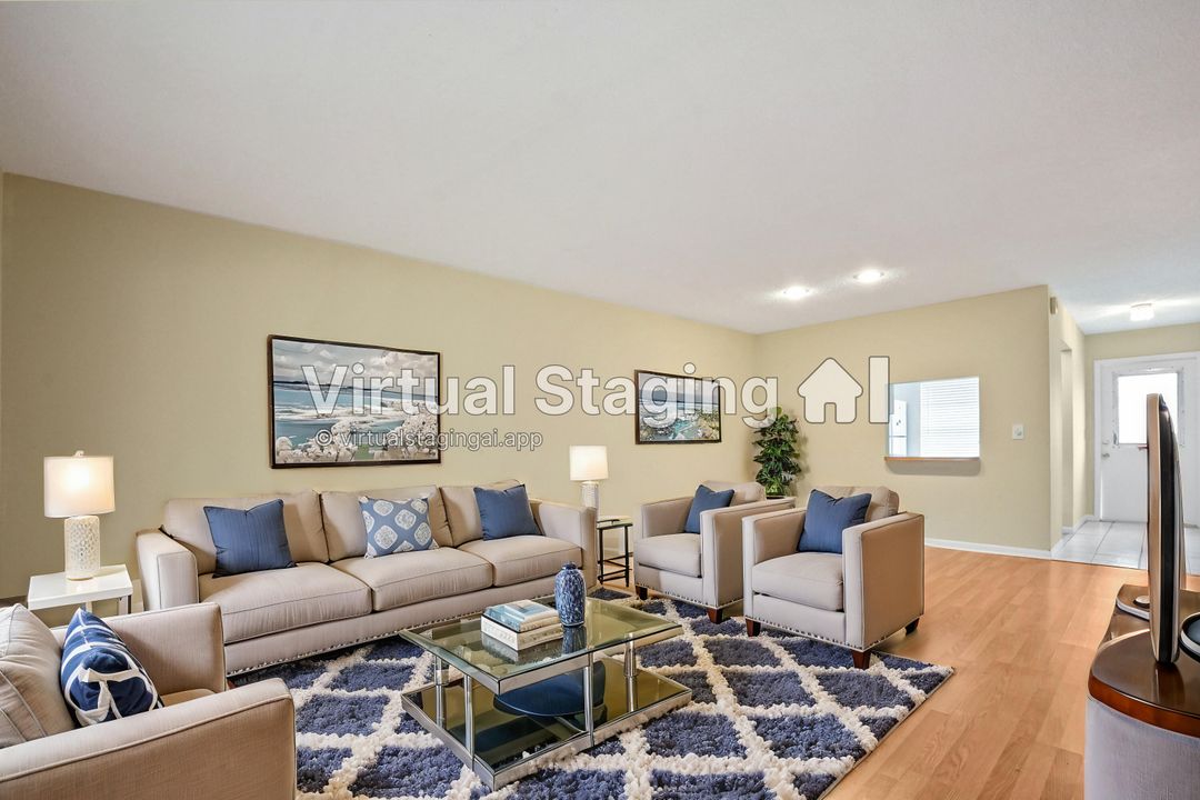 Active With Contract: $139,500 (2 beds, 2 baths, 941 Square Feet)