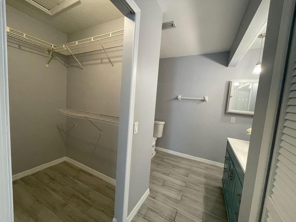 Active With Contract: $2,500 (3 beds, 2 baths, 1056 Square Feet)