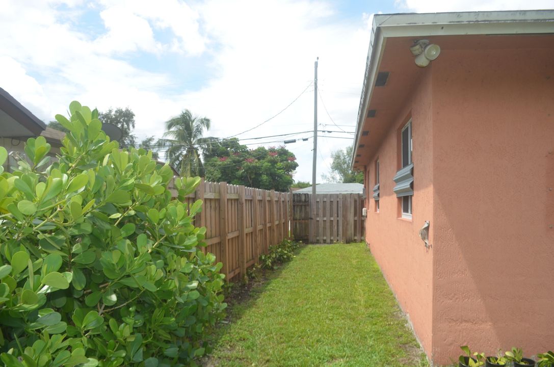 For Sale: $515,000 (3 beds, 2 baths, 1152 Square Feet)