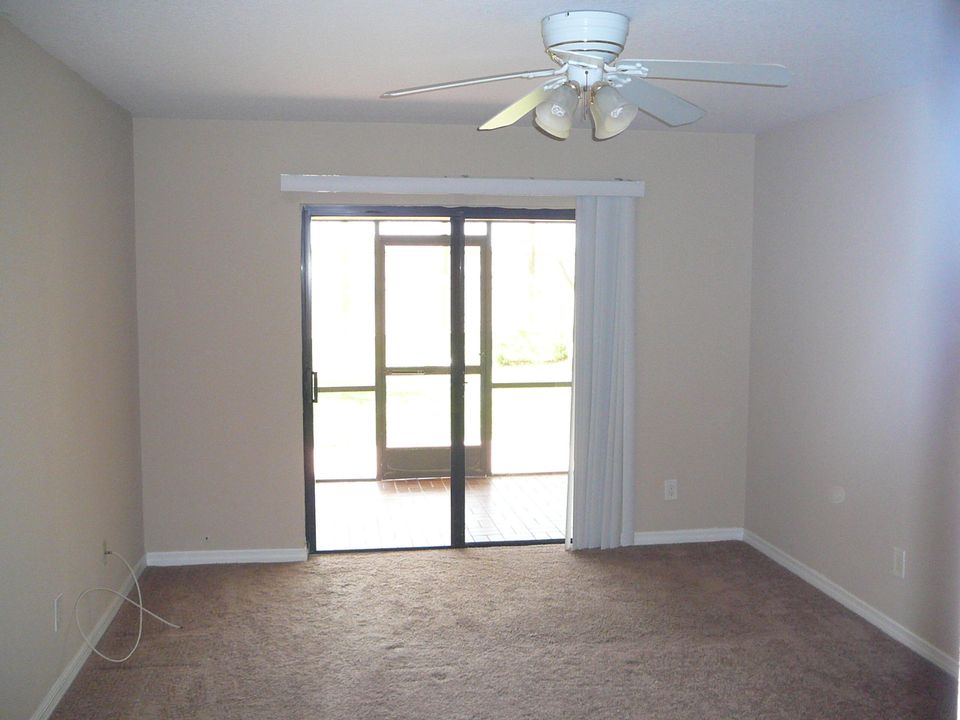 For Sale: $208,000 (2 beds, 2 baths, 1411 Square Feet)