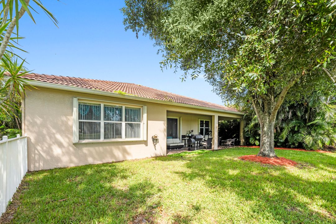 For Sale: $499,000 (4 beds, 2 baths, 2502 Square Feet)