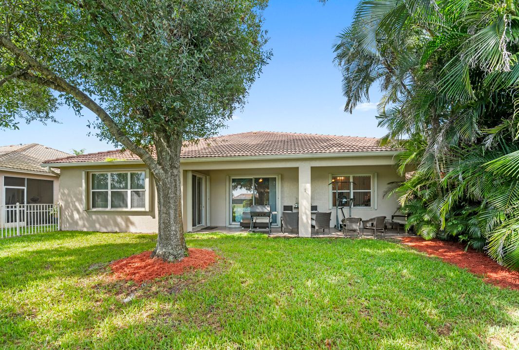 For Sale: $499,000 (4 beds, 2 baths, 2502 Square Feet)