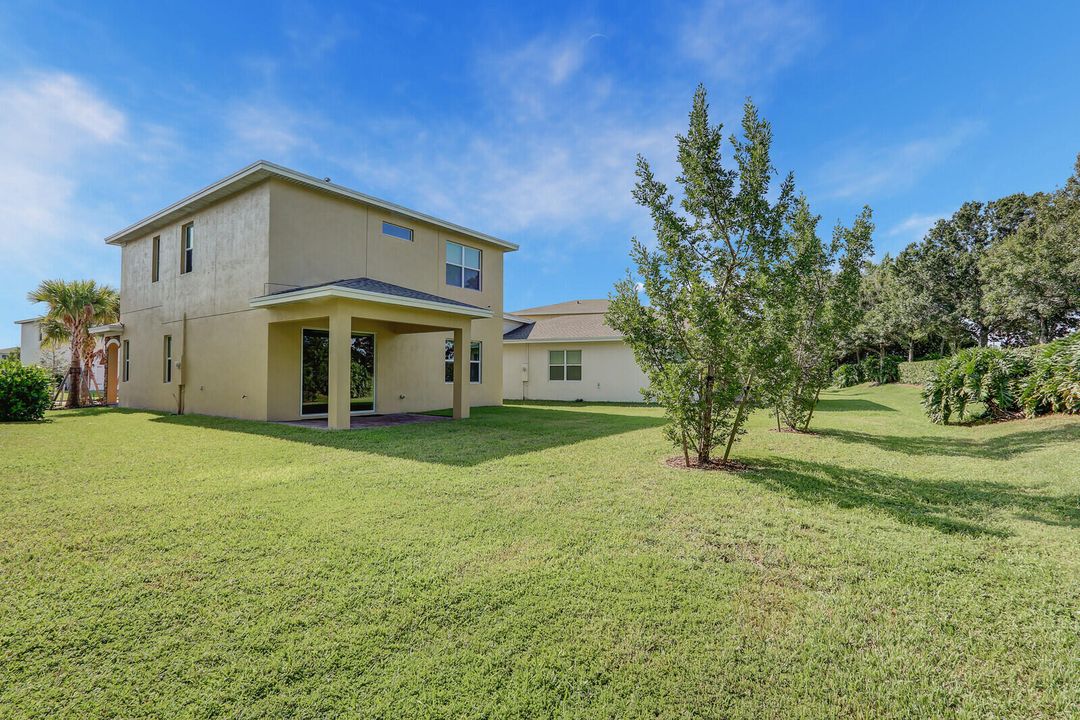 For Sale: $399,000 (3 beds, 2 baths, 2080 Square Feet)