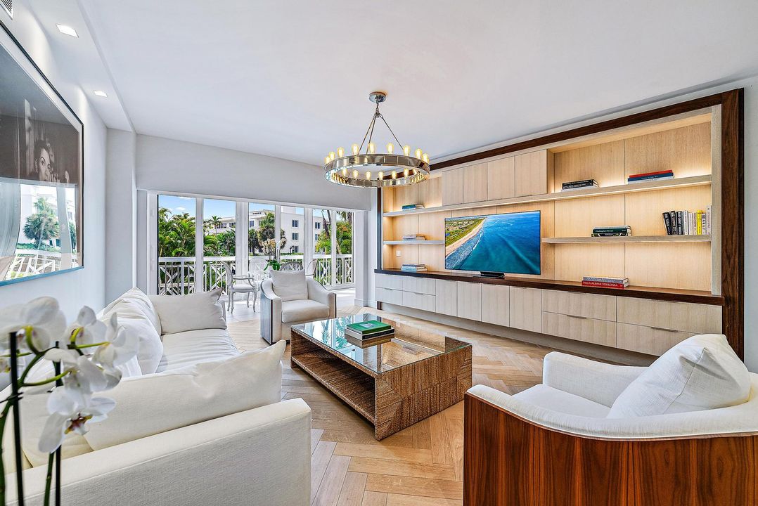 For Sale: $3,750,000 (2 beds, 2 baths, 1680 Square Feet)